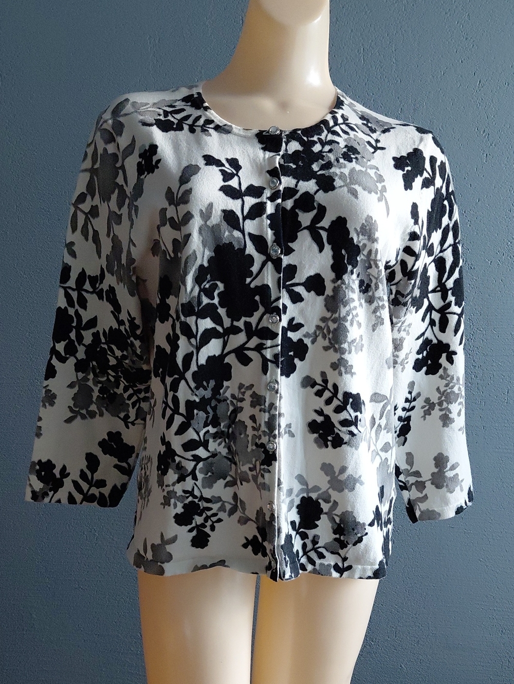 Cable & Gauge Black and White Floral Button-Front Sweaters